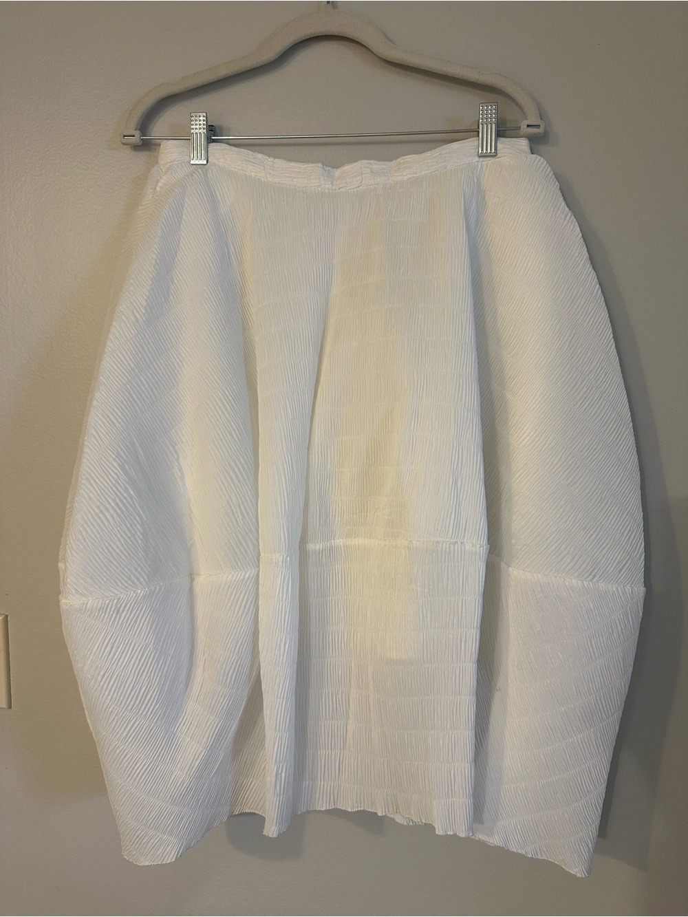 Textured White Bubble Skirt